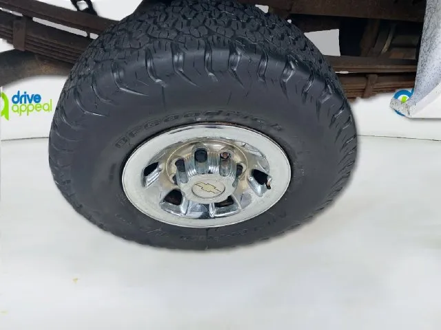Chevrolet 3500HD photo 17
