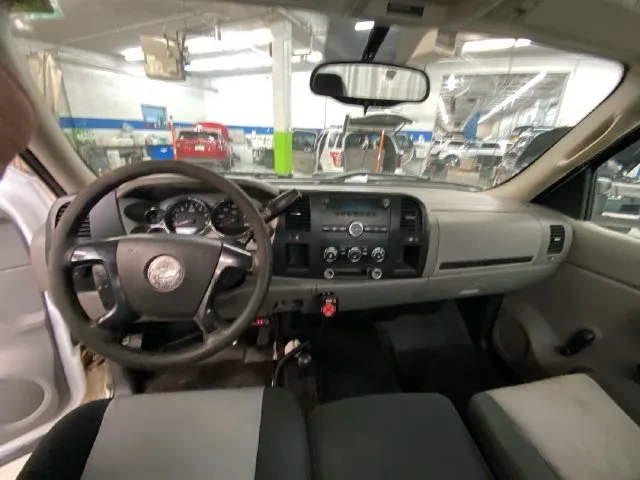 Chevrolet 3500HD photo 26