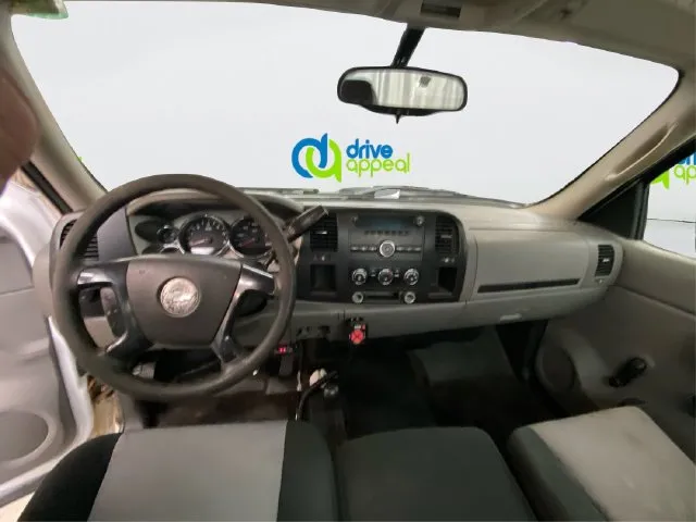 Chevrolet 3500HD photo 27