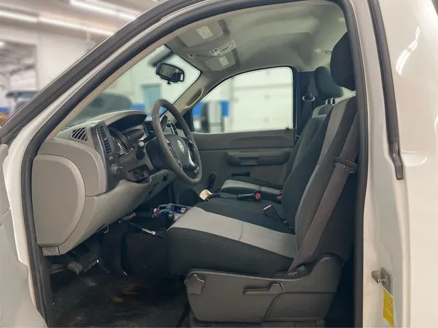 2007 Chevrolet Silverado 3500 Work Truck - Photo 10