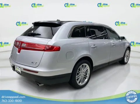More photos of 2019 Lincoln MKT Standard at Drive Appeal Bloomington, MN