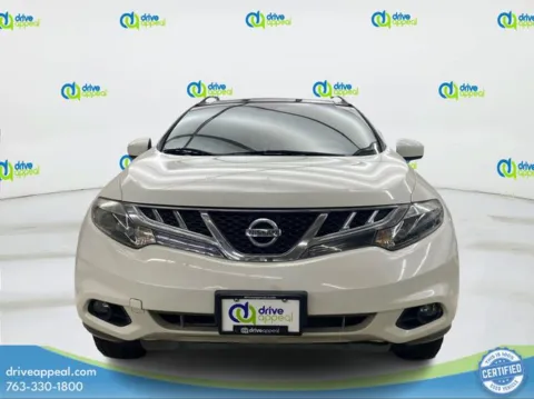 Photos of 2011 Nissan Murano LE for sale in Bloomington, MN at Drive Appeal Bloomington