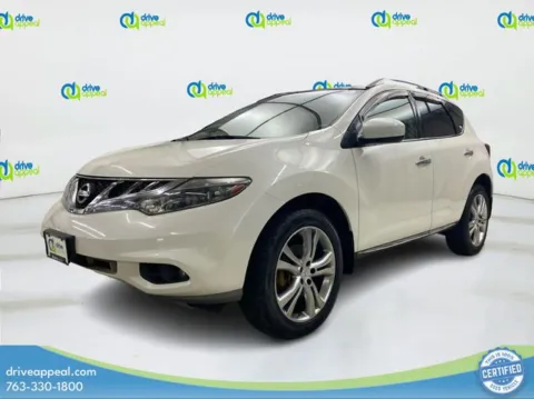 White 2011 Nissan Murano LE for sale in Bloomington, MN