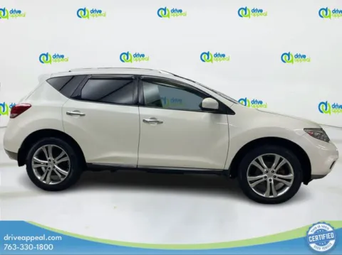 More photos of 2011 Nissan Murano LE at Drive Appeal Bloomington, MN