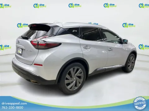 More photos of 2019 Nissan Murano SL at Drive Appeal Bloomington, MN