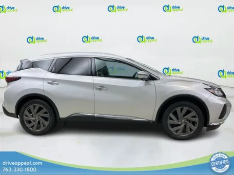 More photos of 2019 Nissan Murano SL at Drive Appeal Bloomington, MN
