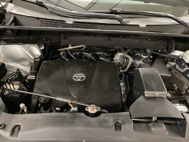 Toyota Highlander photo 13