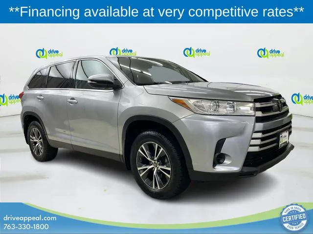 Silver 2019 Toyota Highlander LE for sale in Bloomington, MN
