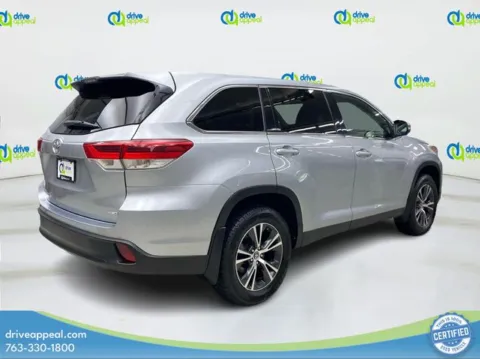 More photos of 2019 Toyota Highlander LE at Drive Appeal Bloomington, MN