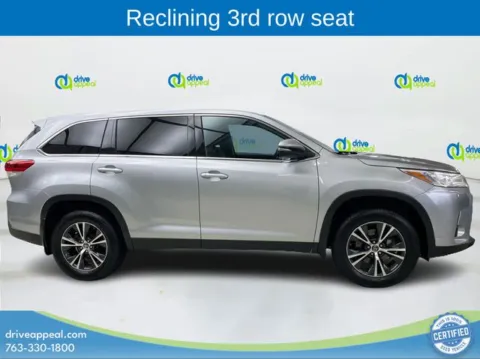 More photos of 2019 Toyota Highlander LE at Drive Appeal Bloomington, MN