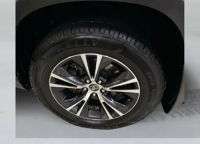 Toyota Highlander photo 19