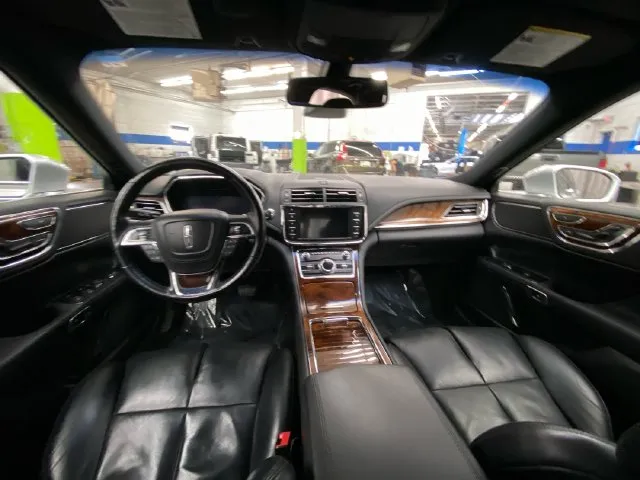 Lincoln Continental photo 27
