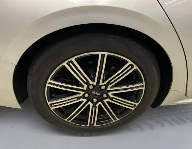 Lincoln Continental photo 17