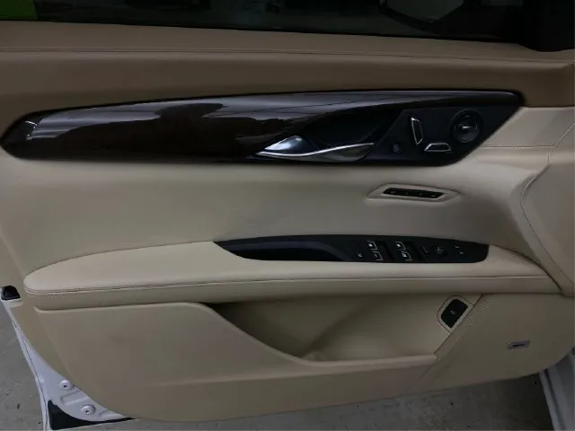 Cadillac CT6 photo 26