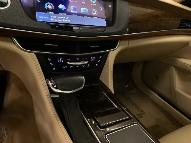 Cadillac CT6 photo 33