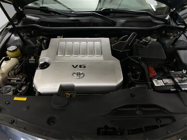 Toyota Camry photo 13