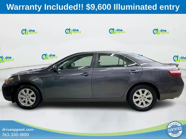 Toyota Camry photo 9