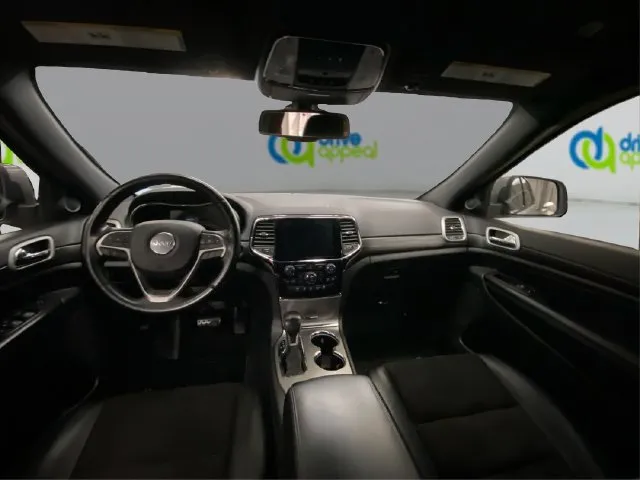 Jeep Grand Cherokee photo 28