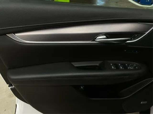 Cadillac XT5 photo 26