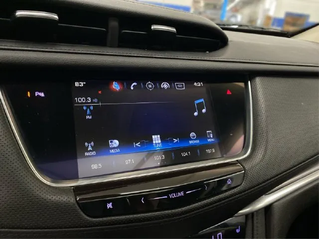 Cadillac XT5 photo 31