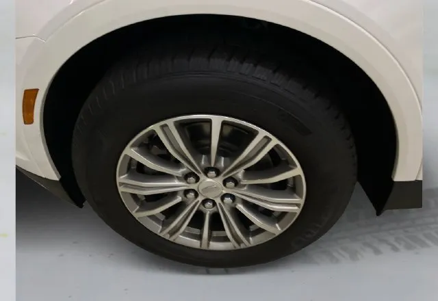 Cadillac XT5 photo 20