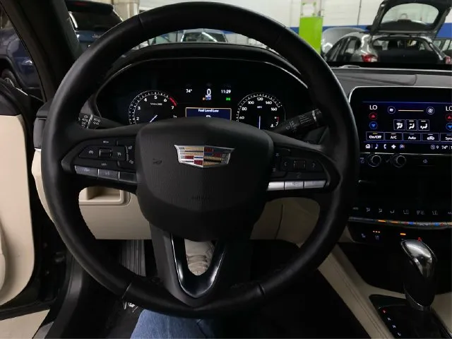 Cadillac CT4 photo 22