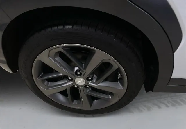 Hyundai Kona photo 18