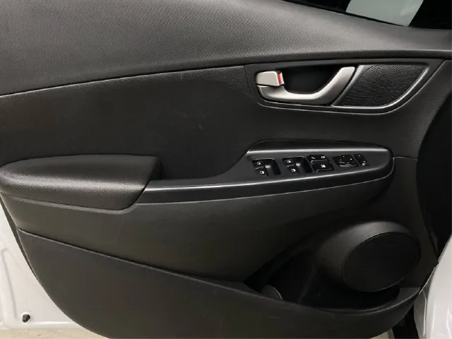 Hyundai Kona photo 26