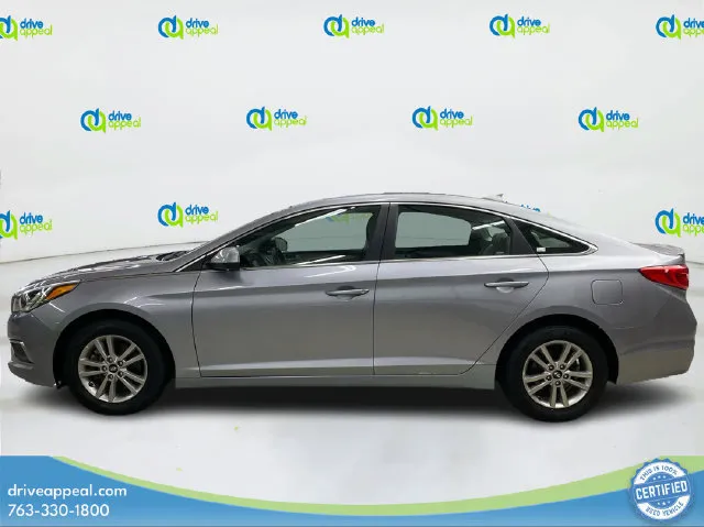 Hyundai Sonata photo 9