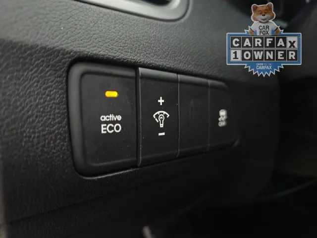 Hyundai Elantra photo 24