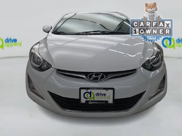Hyundai Elantra photo 16