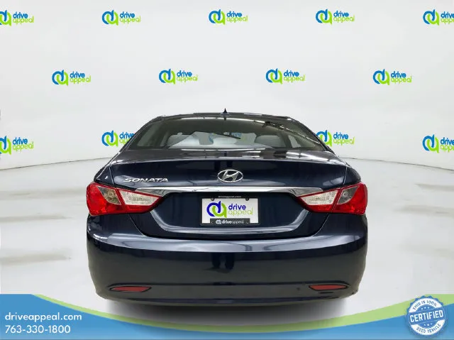 Hyundai Sonata photo 7
