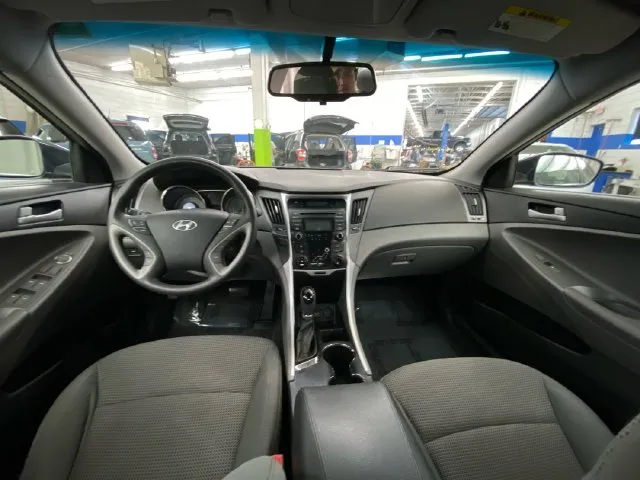 Hyundai Sonata photo 26