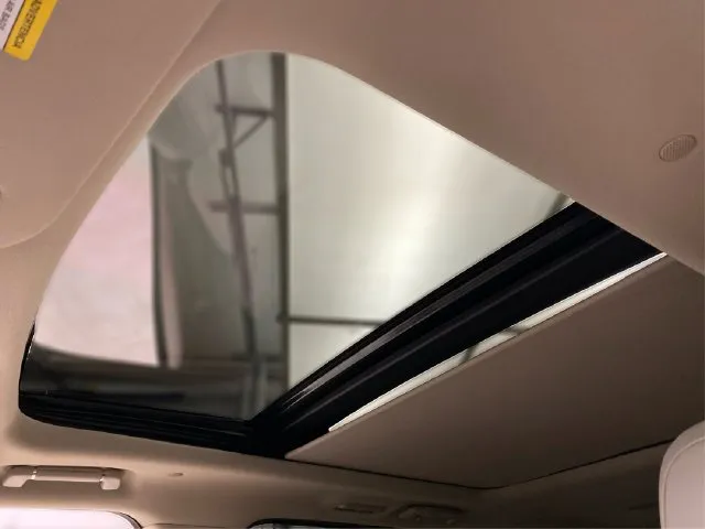 Lincoln Navigator L photo 27