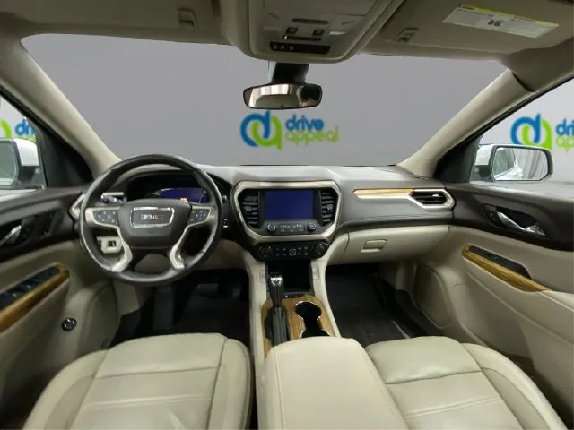 GMC Acadia photo 30