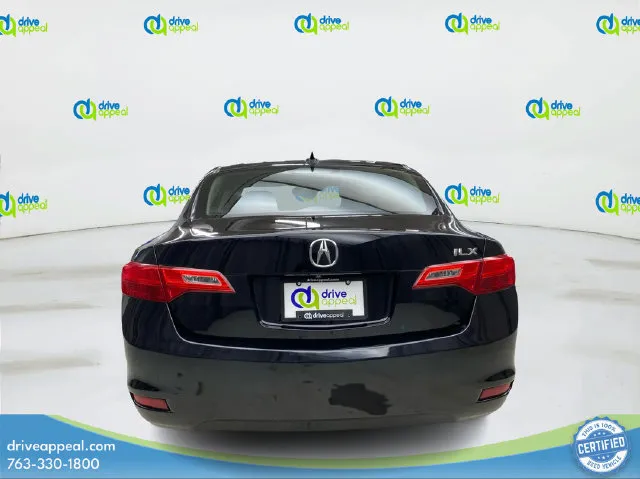Acura ILX photo 7