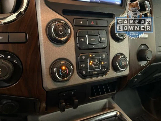 Ford F350SD photo 30