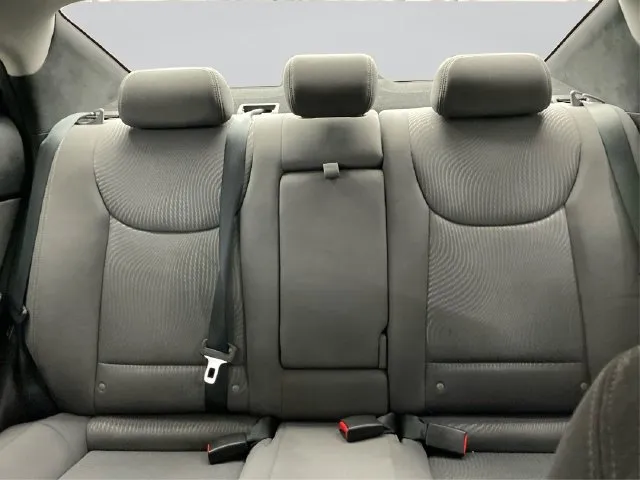 Hyundai Elantra photo 20