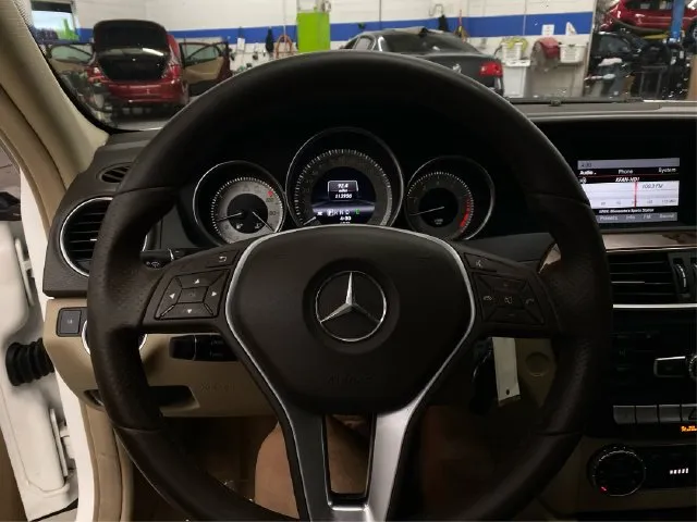 Mercedes-Benz C-Class photo 23