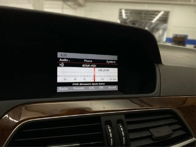 Mercedes-Benz C-Class photo 32