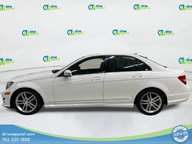 Mercedes-Benz C-Class photo 9