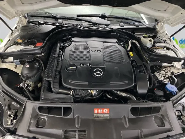 Mercedes-Benz C-Class photo 13
