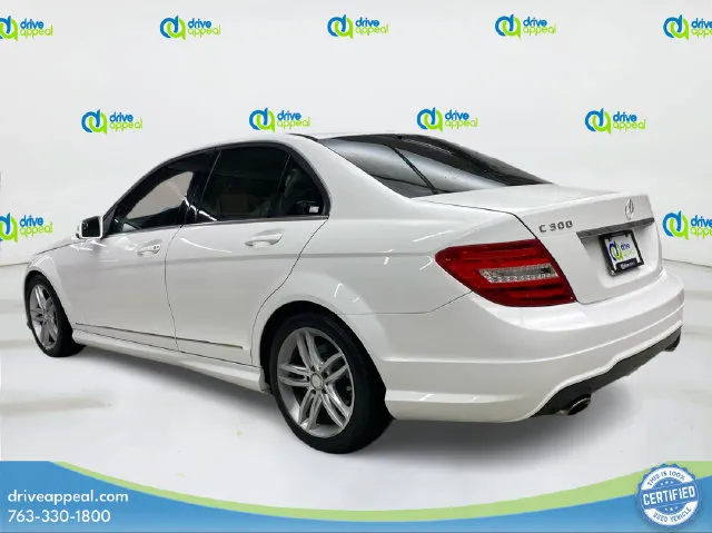 Mercedes-Benz C-Class photo 8