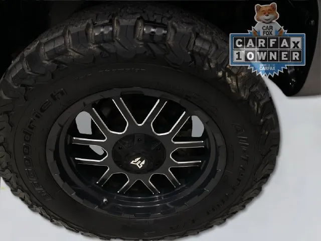Nissan Titan photo 18