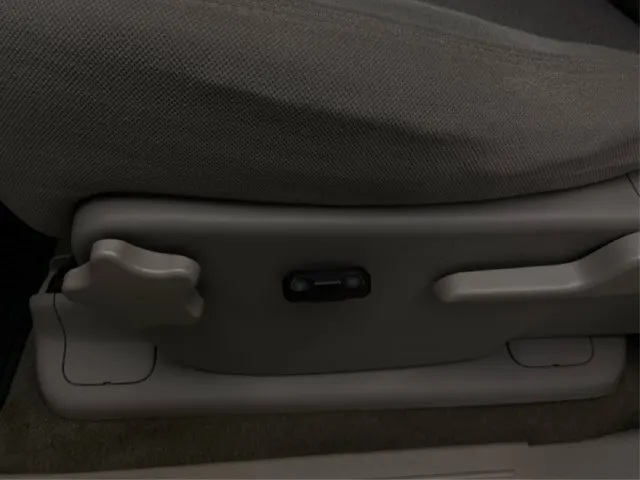 Chevrolet Silverado photo 24