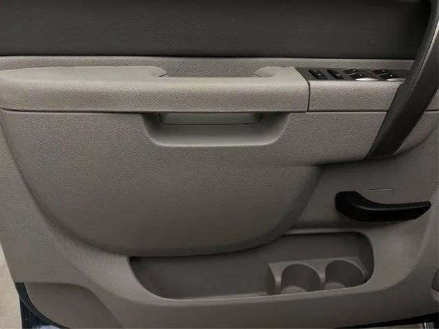 Chevrolet Silverado photo 25