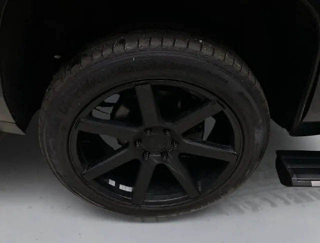 Cadillac Escalade photo 18
