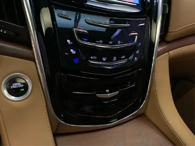 Cadillac Escalade photo 33