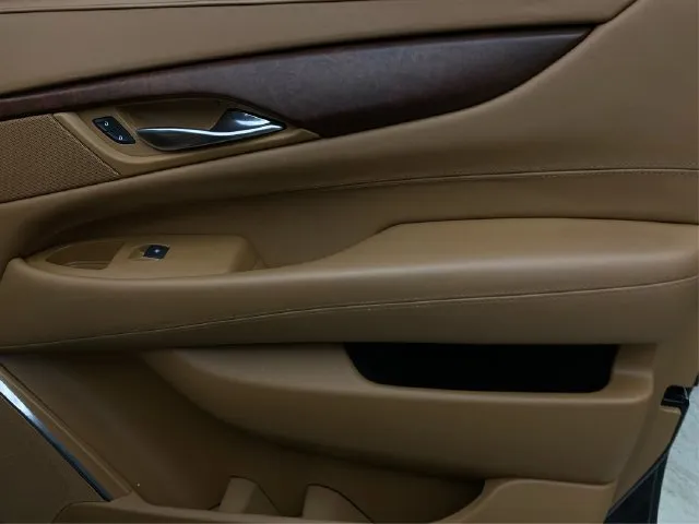Cadillac Escalade photo 28