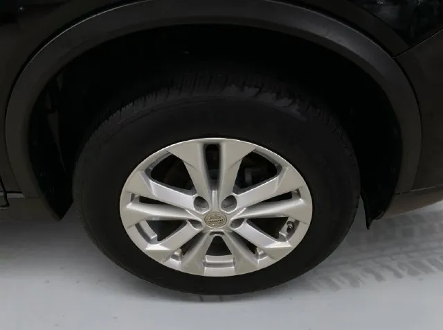 Nissan Rogue photo 16